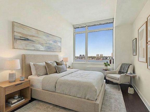 4th image of 100 Riverside Blvd APT 12G