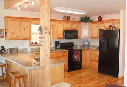 2nd image of 122 Gladys Ln