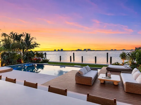 857 N Shore Dr, Miami Beach, FL 33141