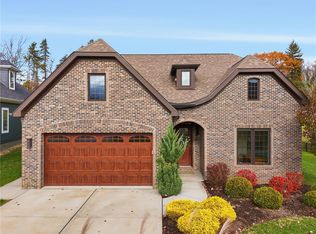 3290 Long Meadow Dr, Allison Park, PA 15101