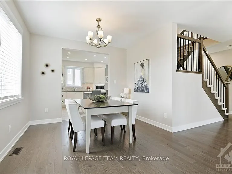 54 Reynard Cres — Photo 6