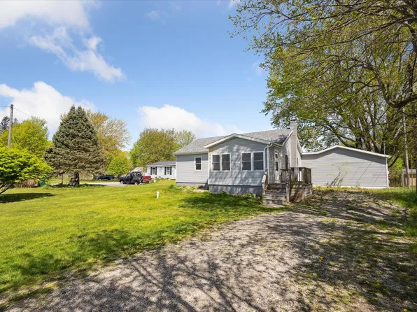 25034 Redfield St, Edwardsburg, MI 49112