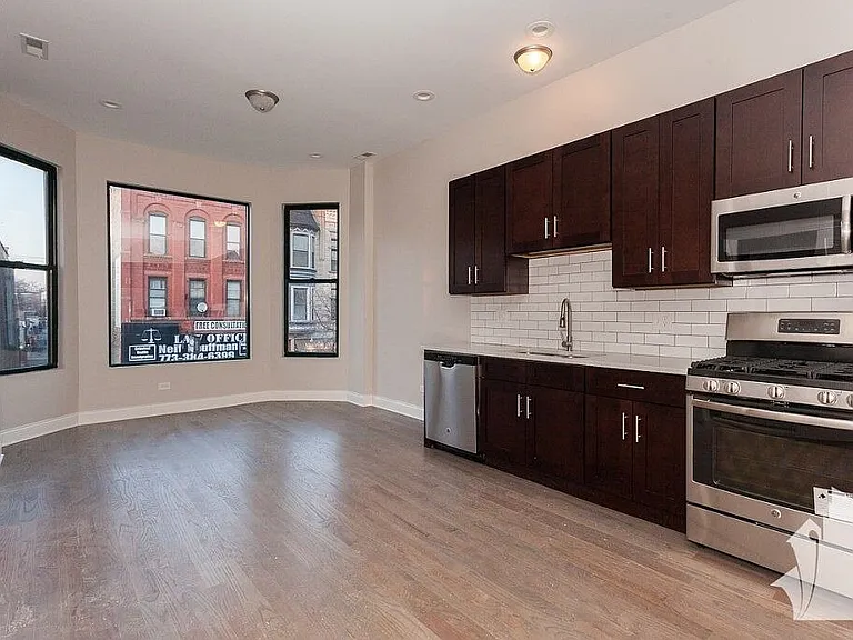 1947 W Chicago Ave #2F — Photo 3