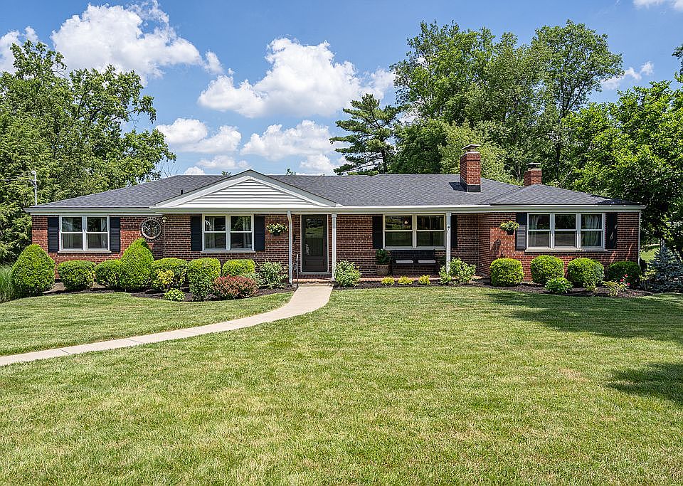 1st image of 5526 Pinecrest Dr