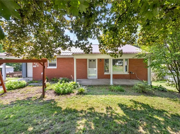 125 1st Ave, Midland, PA 15059