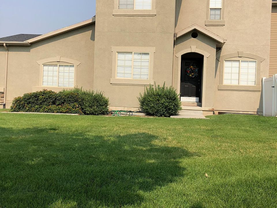 2nd image of 1988 W 2180th St N