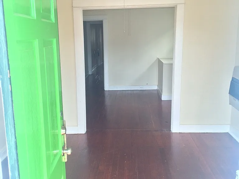 3421-23 Milan St #3421 — Photo 2