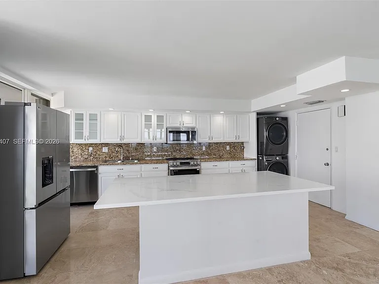 2100 S Ocean Ln #1002 — Photo 9