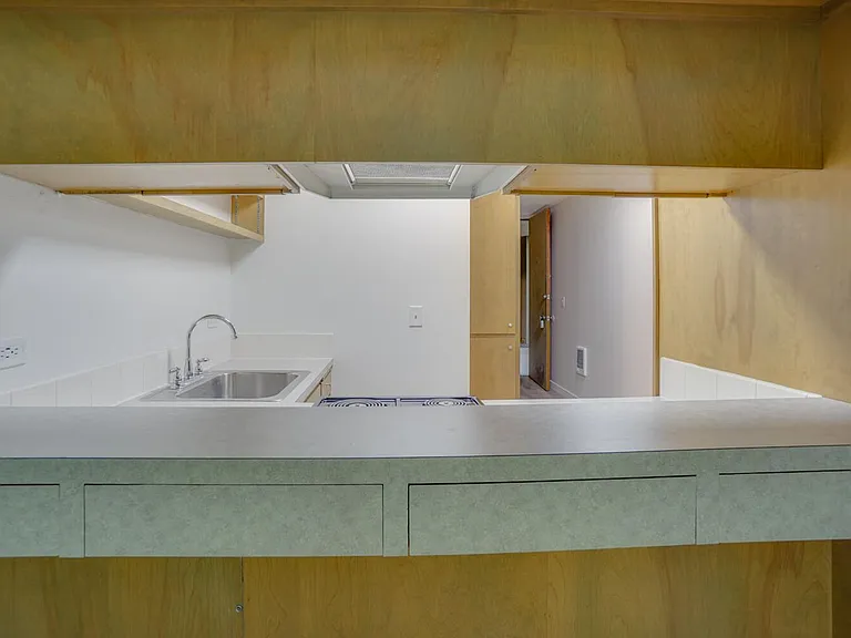 1239 SW Woods St — Photo 18
