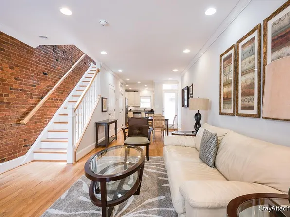 221 E St NE, Washington, DC 20002