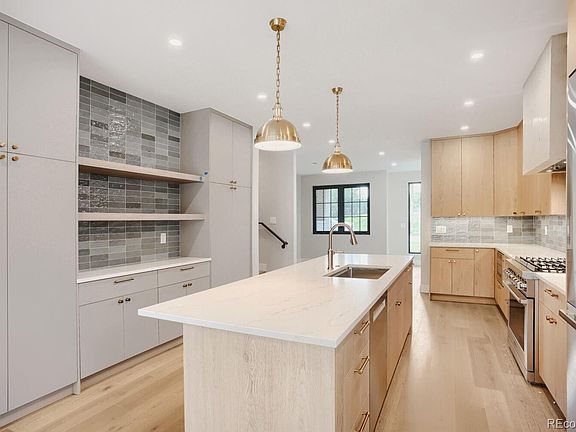 4th image of 3309 W 20th Avenue