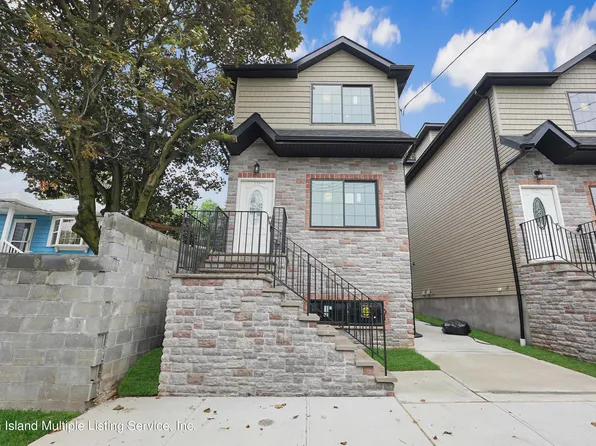 17 Bell St, Staten Island, NY 10305