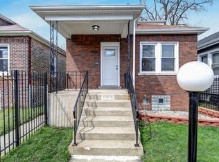 10206 S Bensley Ave, Chicago, IL 60617