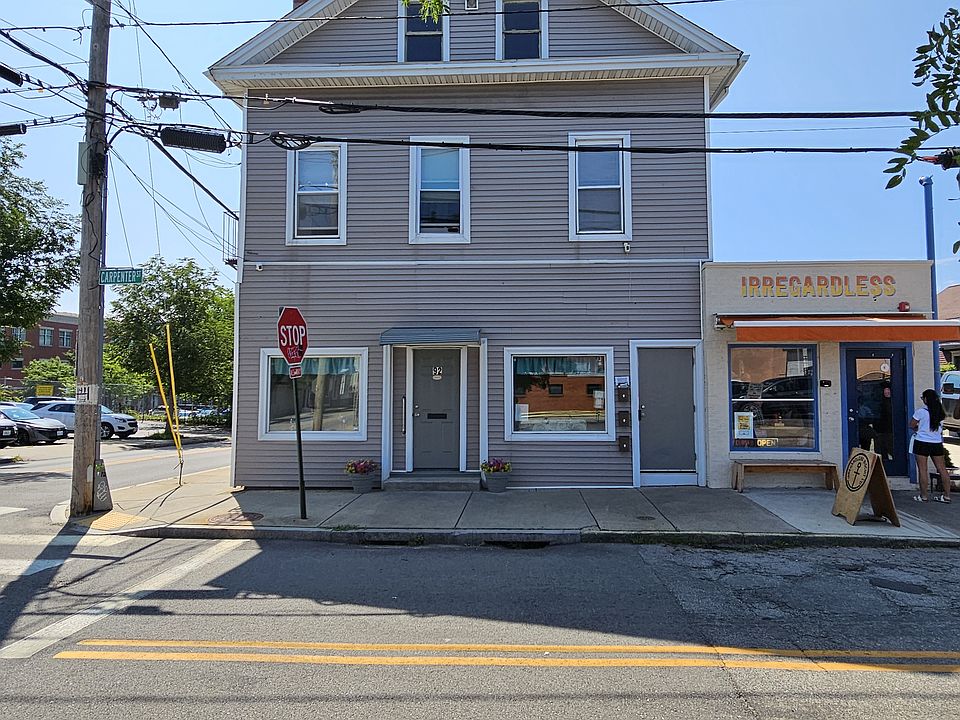 1st image of 92 Carpenter St APT 1