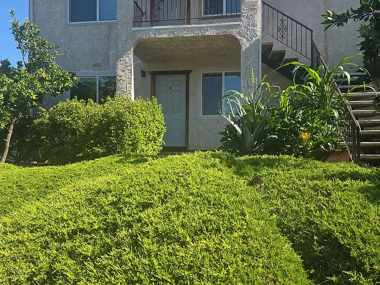 1101B Brandon Ct — Photo 1