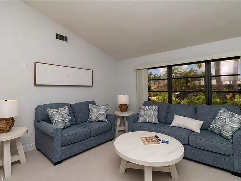 213 Bay Meadows Dr — Photo 15