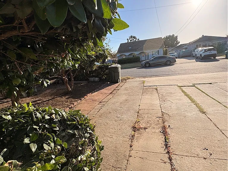 1222 S Gladys Ave #A — Photo 3