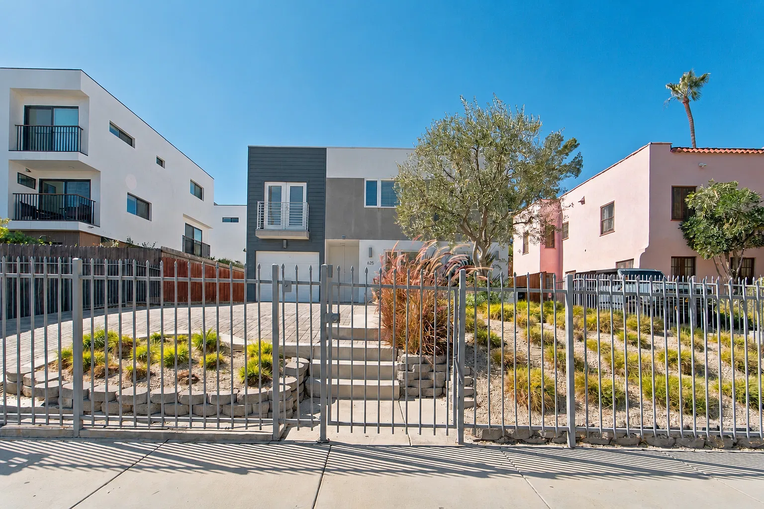 3 bed, 2.5 bath, 1380 sqft, $3,795 — Photo 1