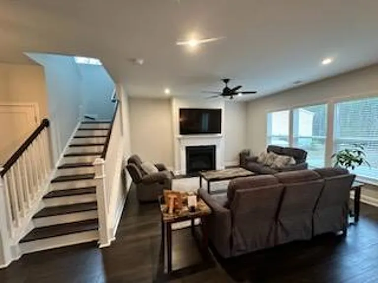 275 Malind Bluff Dr — Photo 18