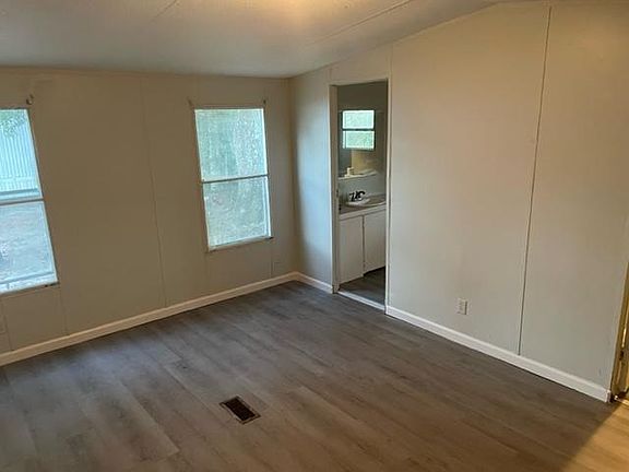 4th image of 145 Dana Dr
