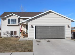 594 Stealth Ln, Box Elder, SD 57719