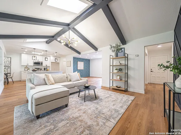 3622 Colony, San Antonio, TX 78230