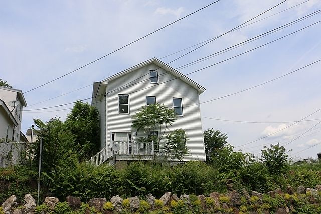 1st image of 9 Sweezy Ave