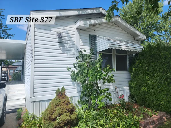 14437 Bronte Dr S #377, Utica, MI 48315
