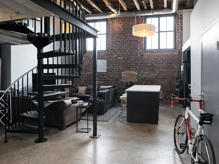 Day Companies Short North — Photo 43