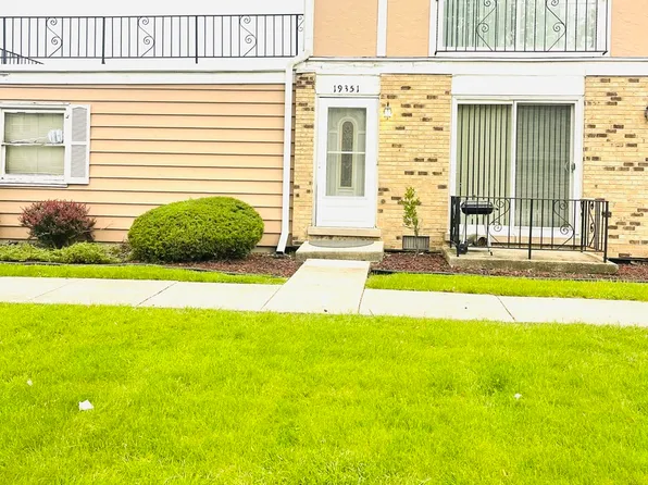 19351 Oakwood Ave #19351, Country Club Hills, IL 60478