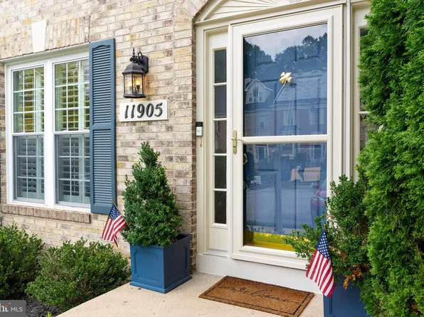 11905 Thurloe Dr, Lutherville Timonium, MD 21093