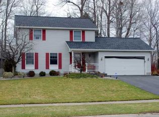 362 Doewood Ln, Rochester, NY 14606