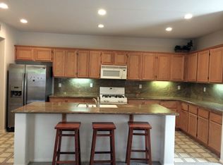 974 Matthews Ln, Brea, CA 92821