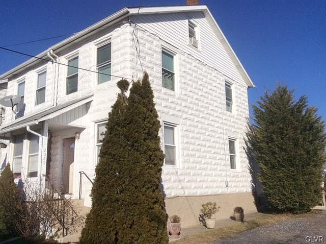 1st image of 2389 Dewey Ave