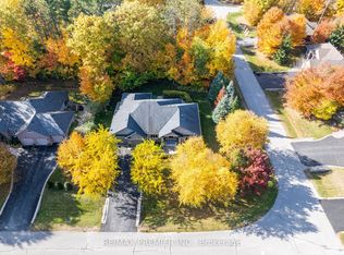 2 Hilltop Ct, Springwater, ON L9X0H5