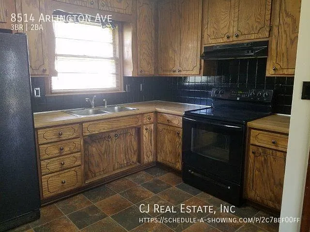 8514 Arlington Ave — Photo 4