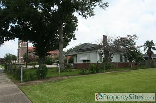 2nd image of 801 Canal Blvd