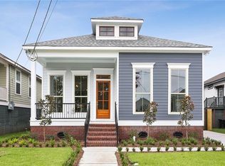 5768 Wickfield Dr, New Orleans, LA 70122