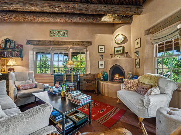 50 Vuelta Maria, Santa Fe, NM 87506