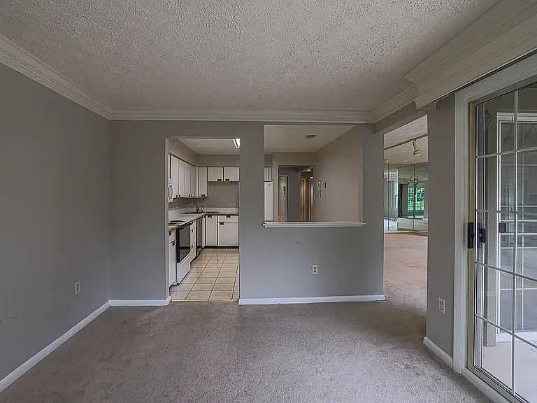 7 Pipe Hill Ct #B — Photo 13