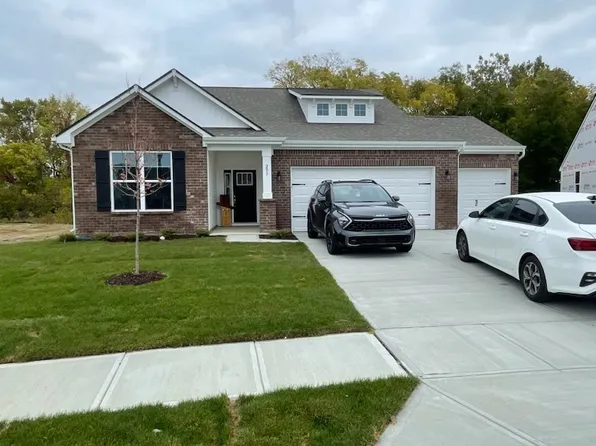 293 Drewood Dr, Trafalgar, IN 46181