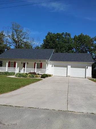 Twin Rivers Dr, Bronston — Photo 2