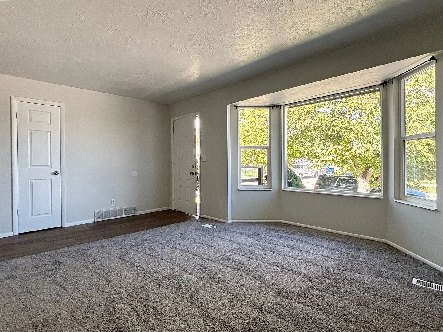 Spacious & Updated Rambler Ready for Move In! — Photo 4