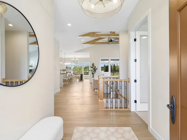 4938 Parkside Cir, Eagan, MN 55123