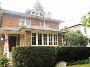 196 Olmsted Rd, Riverside, IL 60546