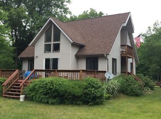 2102 Horton Rd, Muskegon, MI 49445