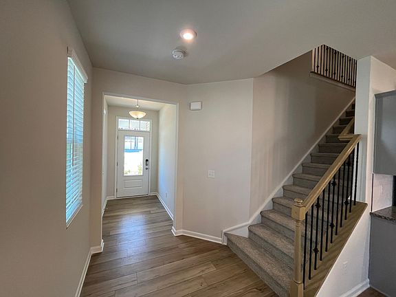 4th image of 15634 Little Bluestem St