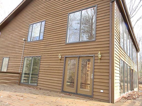 3rd image of 112 Clifton Dr