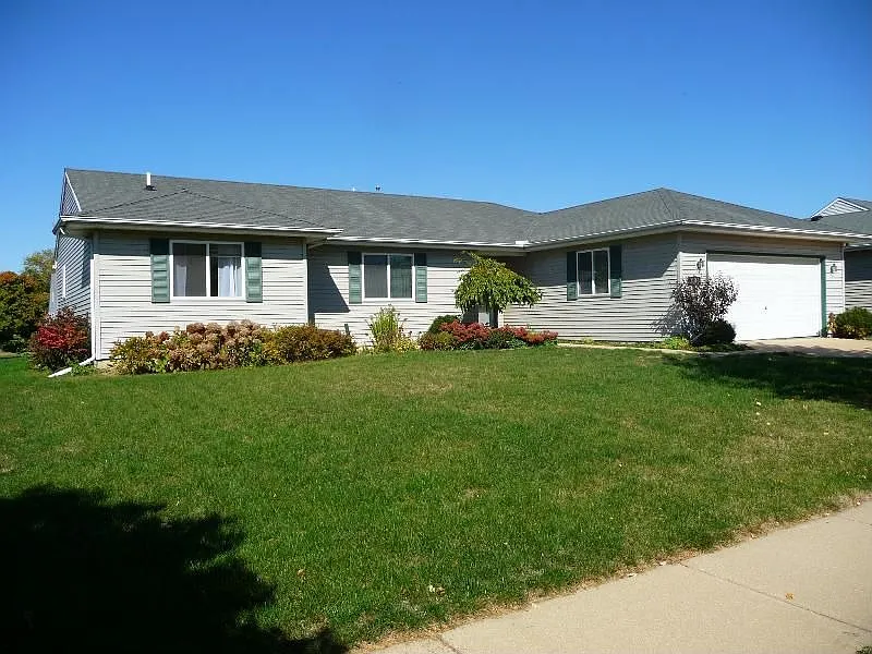 3104 Timberline Dr photo 1