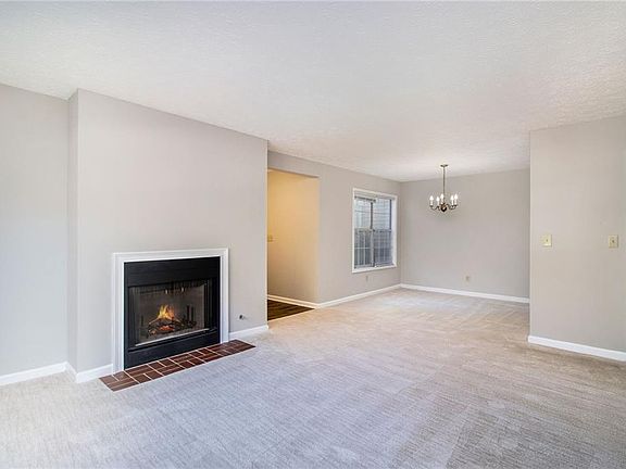 5th image of 316 Glenleaf Dr #316